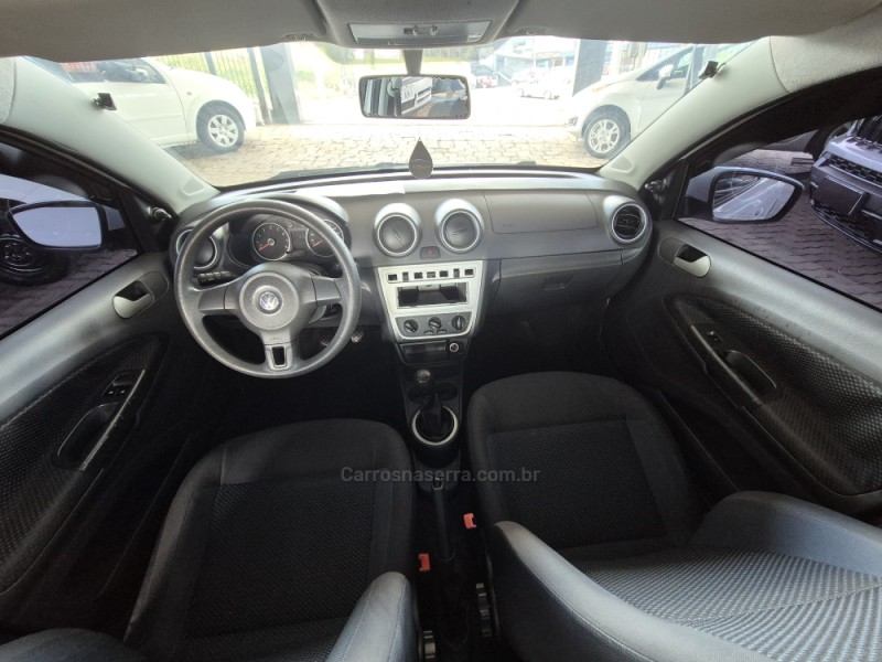 VOYAGE 1.0 MI TRENDLINE 8V FLEX 4P MANUAL - 2015 - CAXIAS DO SUL