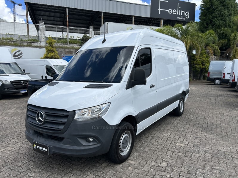 sprinter 2.2 chassi 416 furgao longo ta diesel 2p manual 2022 farroupilha