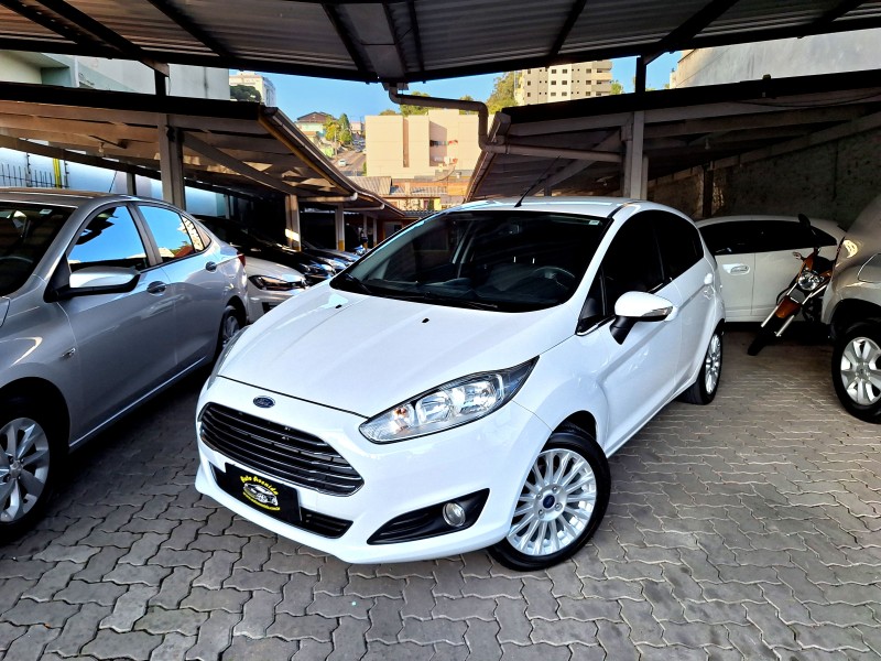 FIESTA 1.6 TITANIUM HATCH 16V FLEX 4P AUTOMÁTICO - 2015 - CAXIAS DO SUL