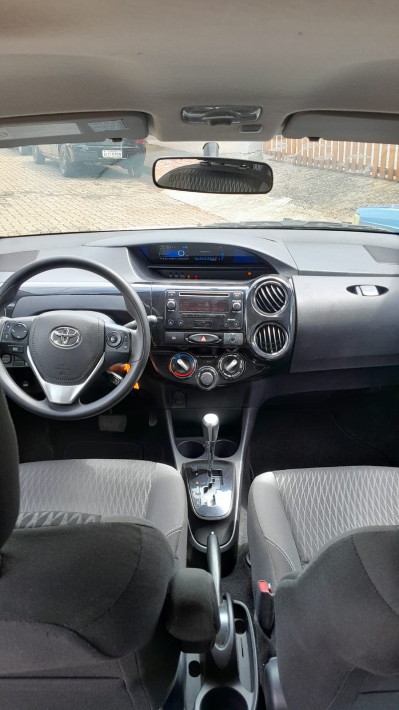 ETIOS 1.5 X PLUS SEDAN 16V FLEX 4P AUTOMÁTICO - 2020 - ESTRELA