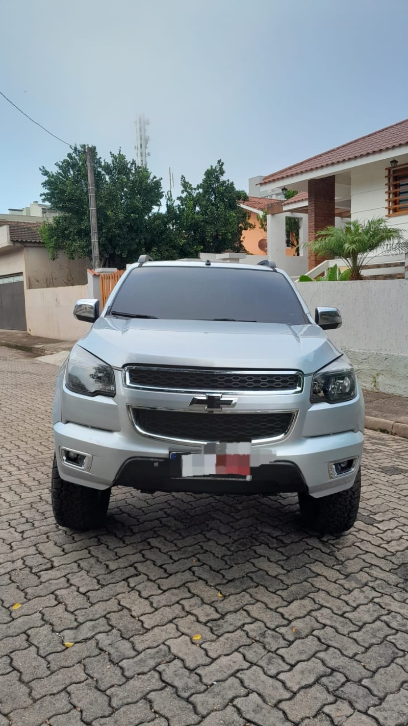 S10 2.4 LTZ 4X2 CD 8V FLEX 4P MANUAL - 2013 - ESTRELA