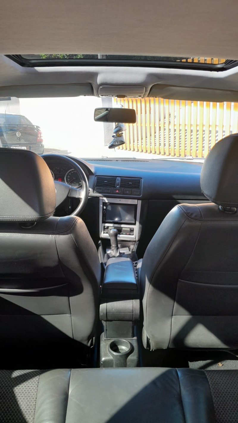 GOLF 1.6 MI SPORTLINE 8V FLEX 4P MANUAL - 2010 - ESTRELA