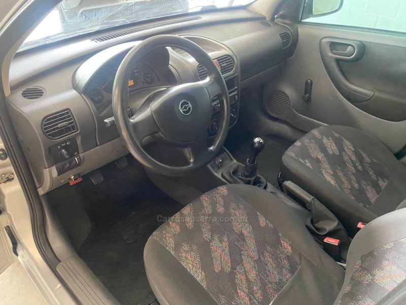 CORSA 1.0 MPFI JOY 8V GASOLINA 4P MANUAL - 2004 - CAXIAS DO SUL