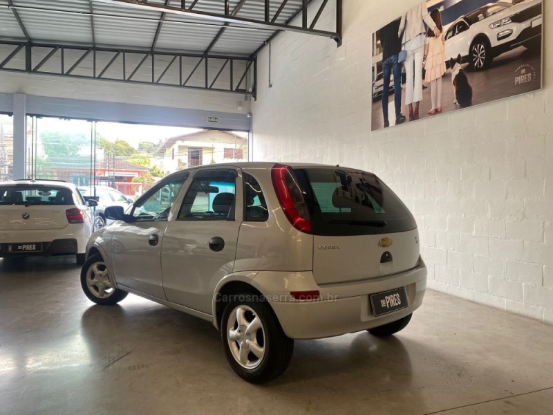 CORSA 1.0 MPFI JOY 8V GASOLINA 4P MANUAL - 2004 - CAXIAS DO SUL