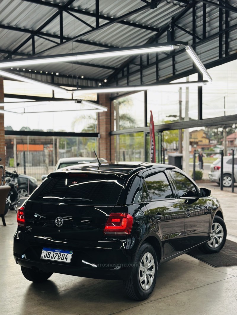 GOL 1.0 12V MPI TOTALFLEX TRENDLINE 4P MANUAL - 2023 - CANELA