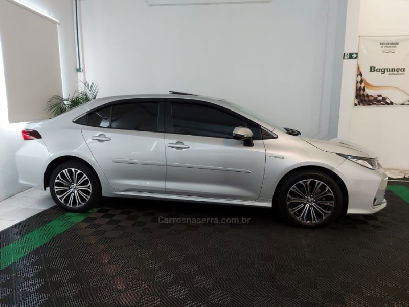 COROLLA 1.8 ALTIS PREMIUM 16V HÍBRIDO 4P AUTOMÁTICO - 2023 - NOVO HAMBURGO