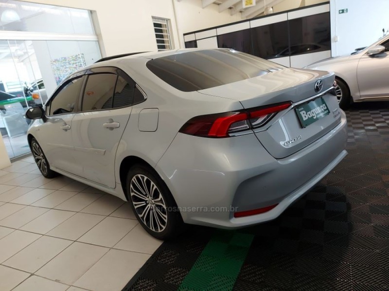 COROLLA 1.8 ALTIS PREMIUM 16V HÍBRIDO 4P AUTOMÁTICO - 2023 - NOVO HAMBURGO