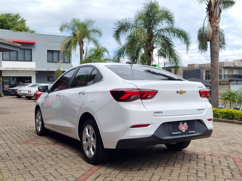 ONIX 1.0	PREMIER PLUS 12V TURBO FLEX 4P AUTOMÁTICO - 2022 - TEUTôNIA