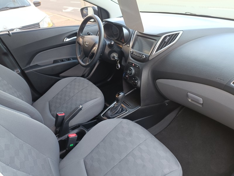 HB20S 1.6 COMFORT PLUS 16V FLEX 4P AUTOMÁTICO - 2018 - BOM PRINCíPIO