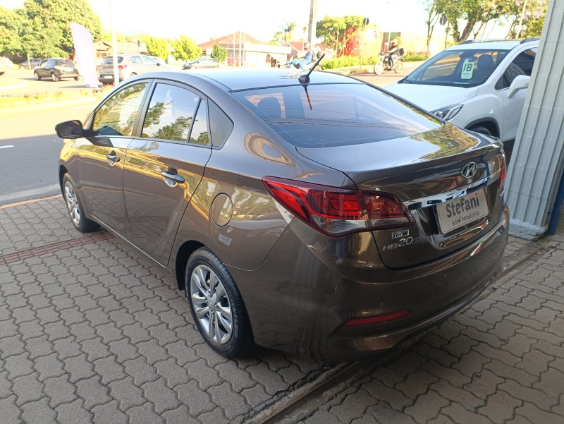 HB20S 1.6 COMFORT PLUS 16V FLEX 4P AUTOMÁTICO - 2018 - BOM PRINCíPIO