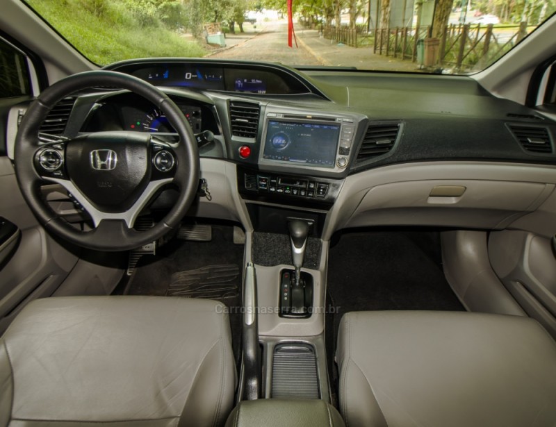 CIVIC 2.0 LXR 16V FLEX 4P AUTOMÁTICO - 2015 - NOVO HAMBURGO