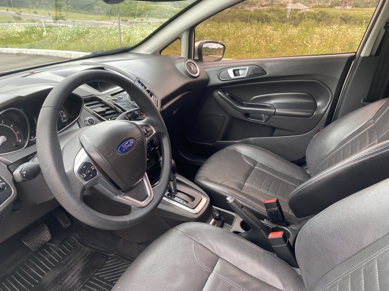 FIESTA 1.6 TITANIUM HATCH 16V FLEX 4P AUTOMÁTICO - 2017 - CARLOS BARBOSA