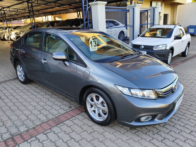 CIVIC 1.8 EXS 16V FLEX 4P AUTOMÁTICO - 2013 - BOM PRINCíPIO