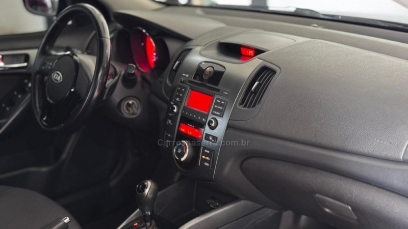 CERATO 1.6 EX3 SEDAN 16V GASOLINA 4P AUTOMÁTICO - 2013 - ESTâNCIA VELHA