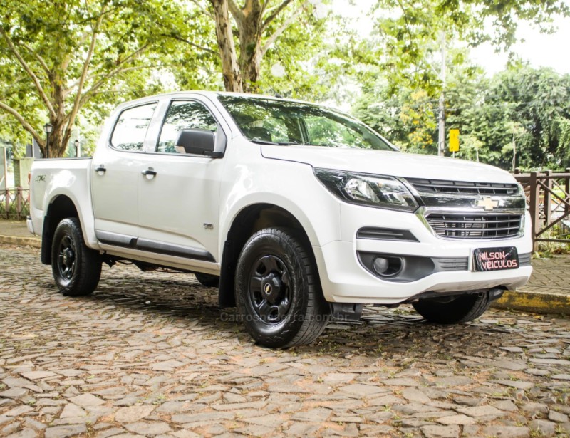 S10 2.8 LS 4X2 CD 16V TURBO DIESEL 4P MANUAL - 2019 - NOVO HAMBURGO