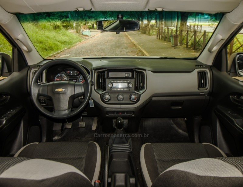 S10 2.8 LS 4X2 CD 16V TURBO DIESEL 4P MANUAL - 2019 - NOVO HAMBURGO