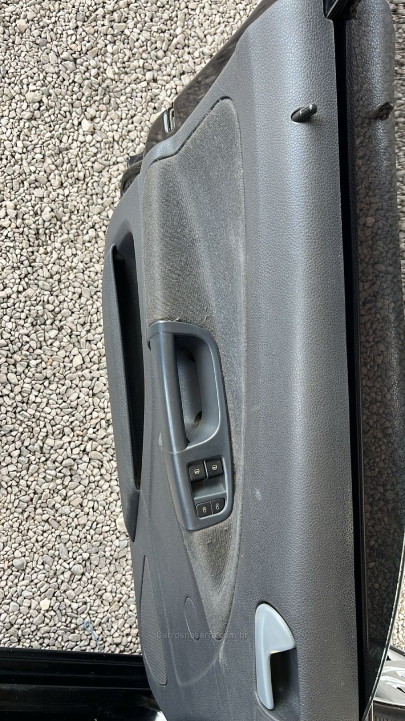 GOL 1.0 MI 8V FLEX 4P MANUAL G.V - 2009 - VERANóPOLIS