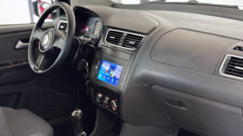 FOX 1.0 MI TREND 8V FLEX 4P MANUAL - 2011 - ESTâNCIA VELHA