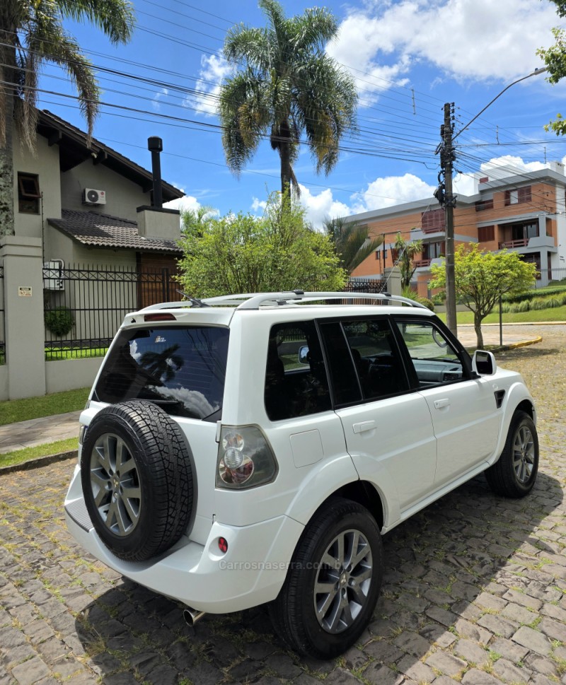 PAJERO TR4 2.0 4X2 16V 140CV FLEX 4P AUTOMÁTICO - 2014 - CAXIAS DO SUL