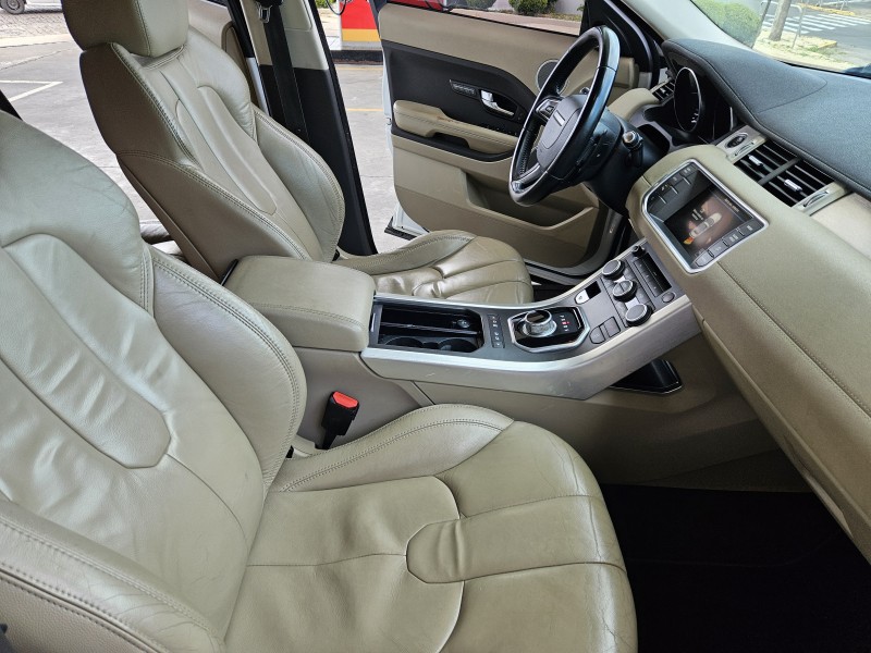 RANGE ROVER EVOQUE 2.0 PURE TECH 4WD 16V GASOLINA 4P AUTOMÁTICO - 2013 - CAXIAS DO SUL