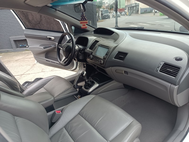 CIVIC 1.8 LXL 16V FLEX 4P MANUAL - 2010 - FLORES DA CUNHA