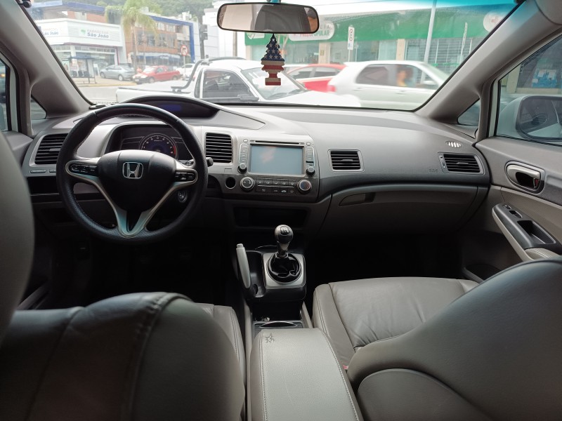 CIVIC 1.8 LXL 16V FLEX 4P MANUAL - 2010 - FLORES DA CUNHA