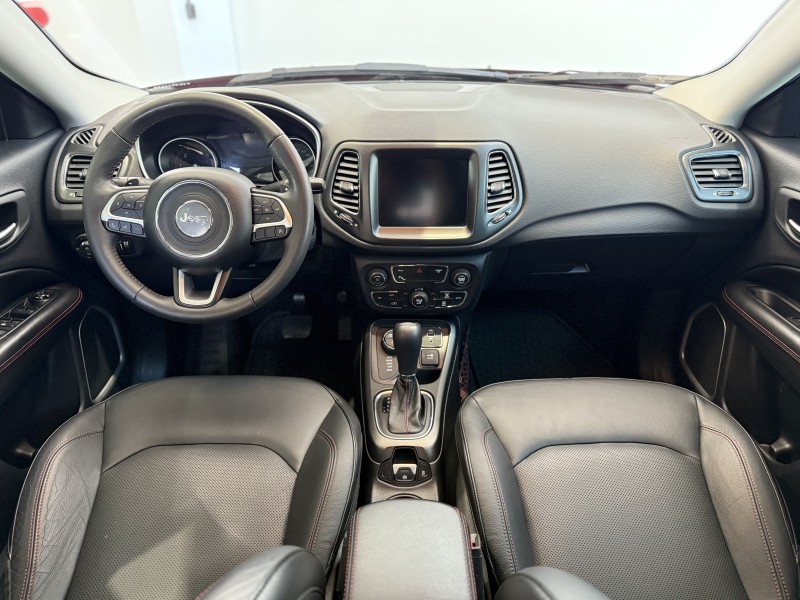 COMPASS 2.0 16V DIESEL TRAILHAWK 4X4 AUTOMÁTICO - 2018 - CAXIAS DO SUL