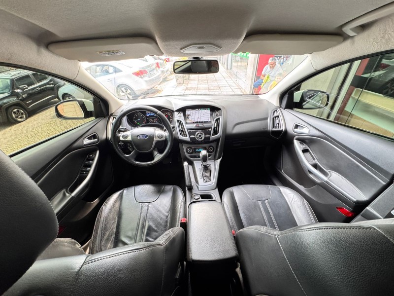 FOCUS 2.0 TITANIUM HATCH 16V FLEX 4P AUTOMÁTICO - 2015 - CAXIAS DO SUL