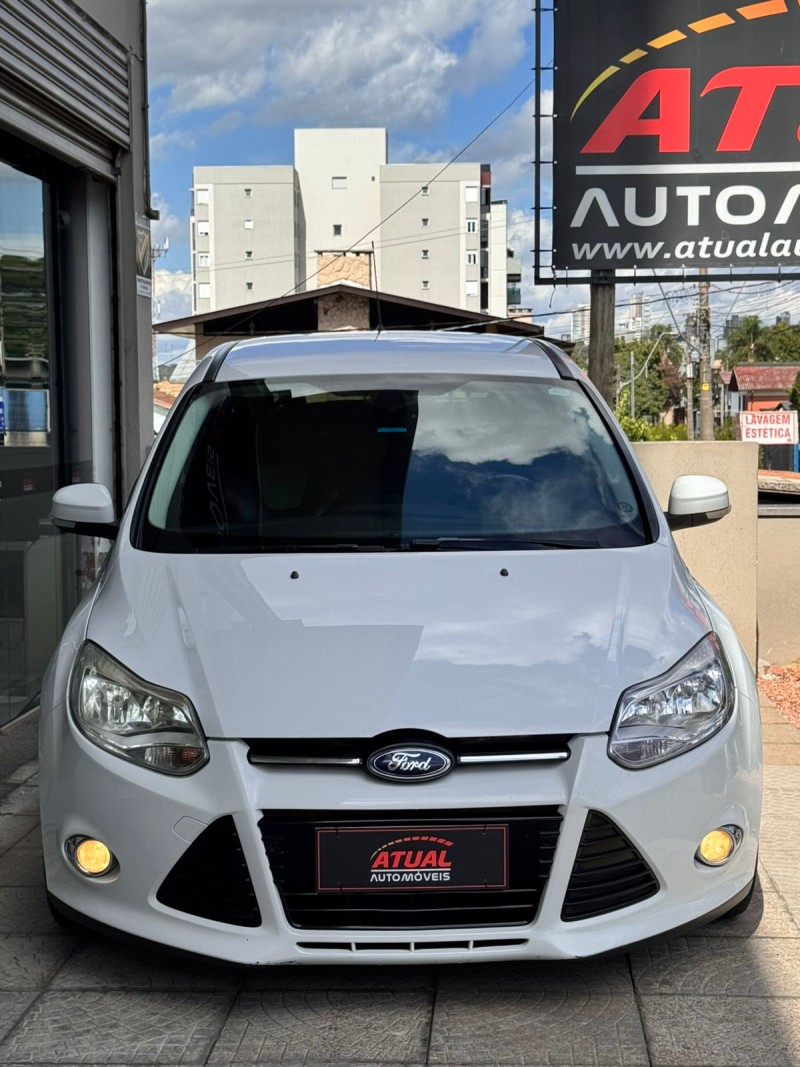 FOCUS 2.0 TITANIUM HATCH 16V FLEX 4P AUTOMÁTICO - 2015 - CAXIAS DO SUL