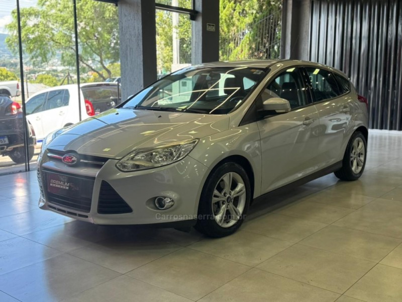 FOCUS 1.6 SE HATCH 16V FLEX 4P AUTOMÁTICO - 2015 - DOIS IRMãOS