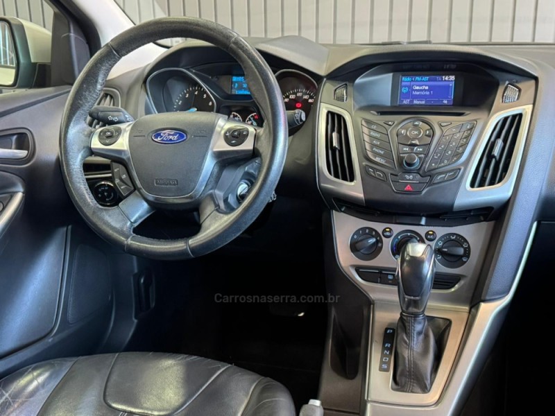 FOCUS 1.6 SE HATCH 16V FLEX 4P AUTOMÁTICO - 2015 - DOIS IRMãOS