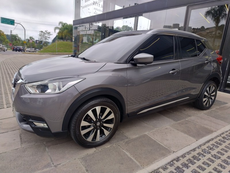 kicks 1.6 16v flex sl pack plus 4p xtronic 2017 caxias do sul