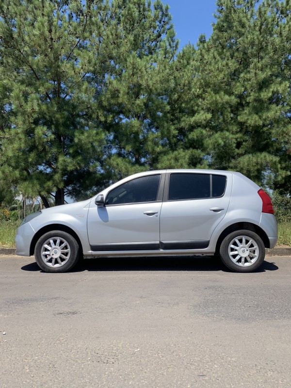 SANDERO 1.6 PRIVILÉGE 16V FLEX 4P MANUAL - 2014 - SãO SEBASTIãO DO CAí