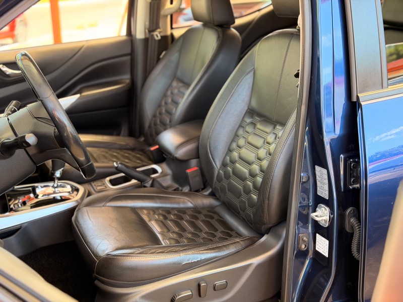 FRONTIER 2.3 XE 4X4 CD BI TURBO DIESEL 4P AUTOMÁTICO - 2023 - CANELA