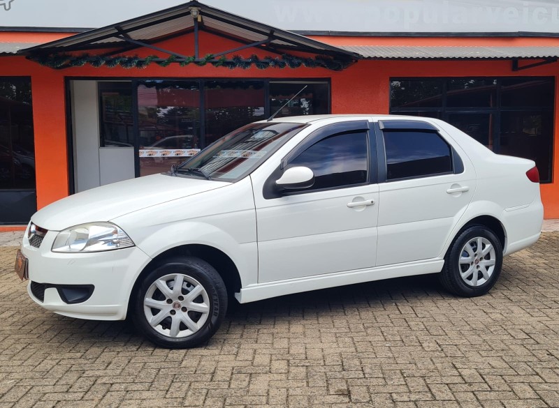 SIENA 1.0 MPI EL 8V FLEX 4P MANUAL - 2014 - CANELA
