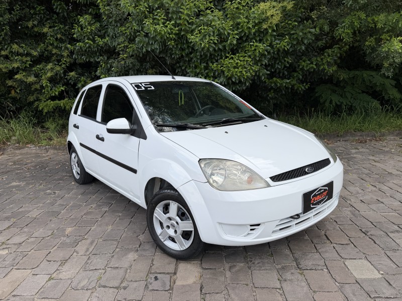 FIESTA 1.0 MPI PERSONNALITÉ 8V GASOLINA 4P MANUAL - 2005 - CAXIAS DO SUL