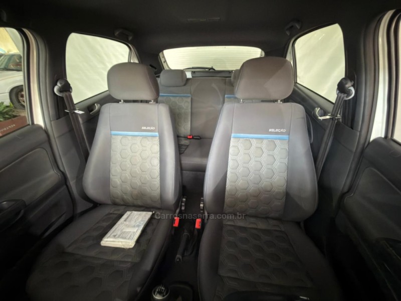 GOL 1.6 MI SELEÇÃO 8V FLEX 4P MANUAL G.VI - 2014 - NOVA PRATA