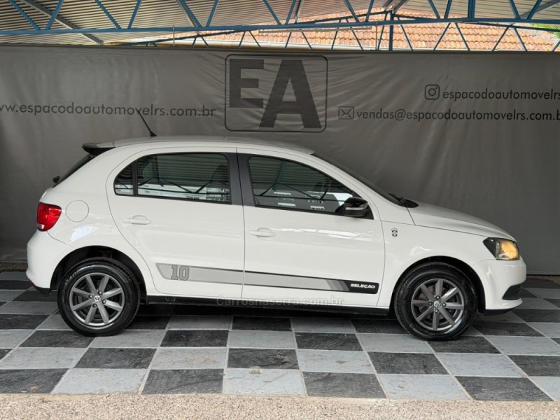 GOL 1.6 MI SELEÇÃO 8V FLEX 4P MANUAL G.VI - 2014 - NOVA PRATA