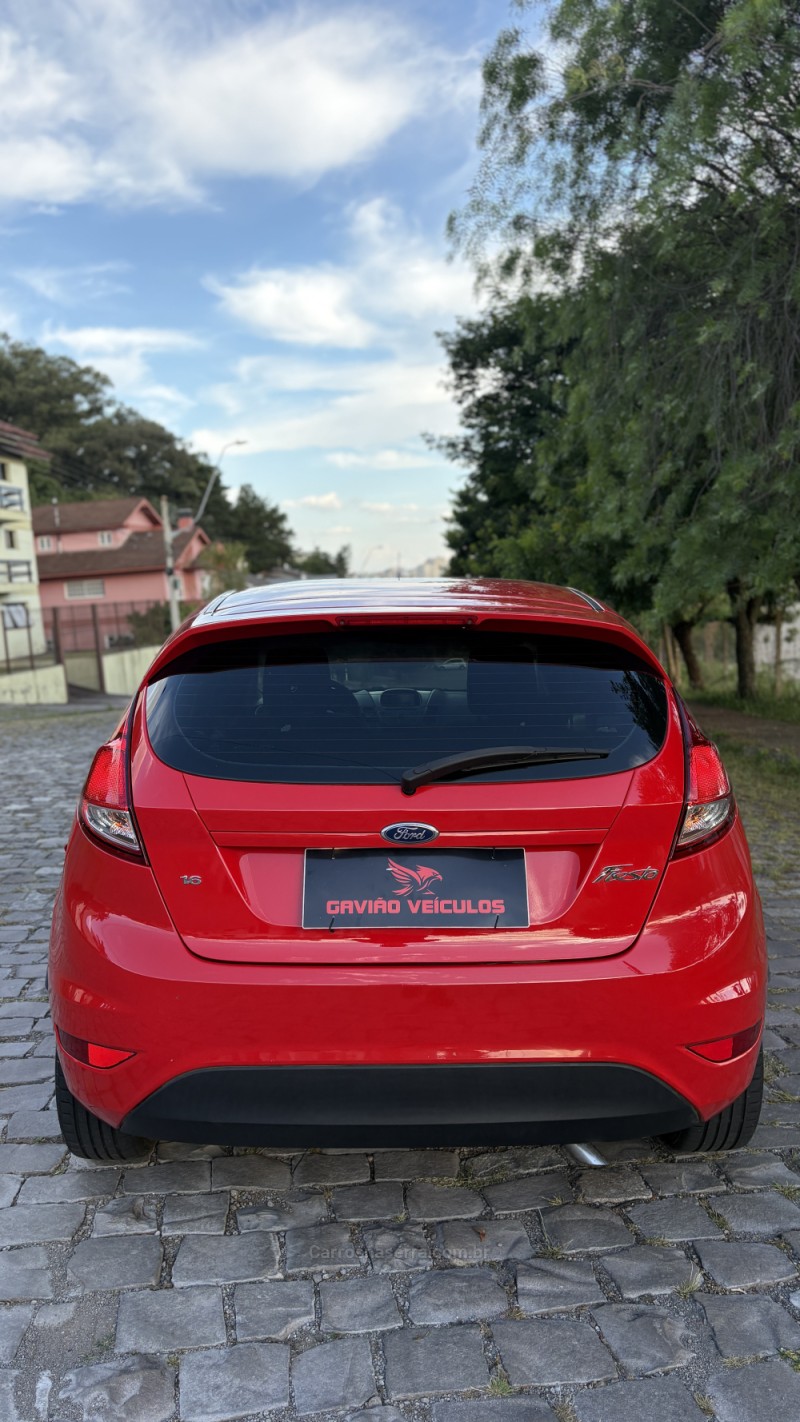 FIESTA 1.6 SE SEDAN 16V FLEX 4P MANUAL - 2015 - CAXIAS DO SUL