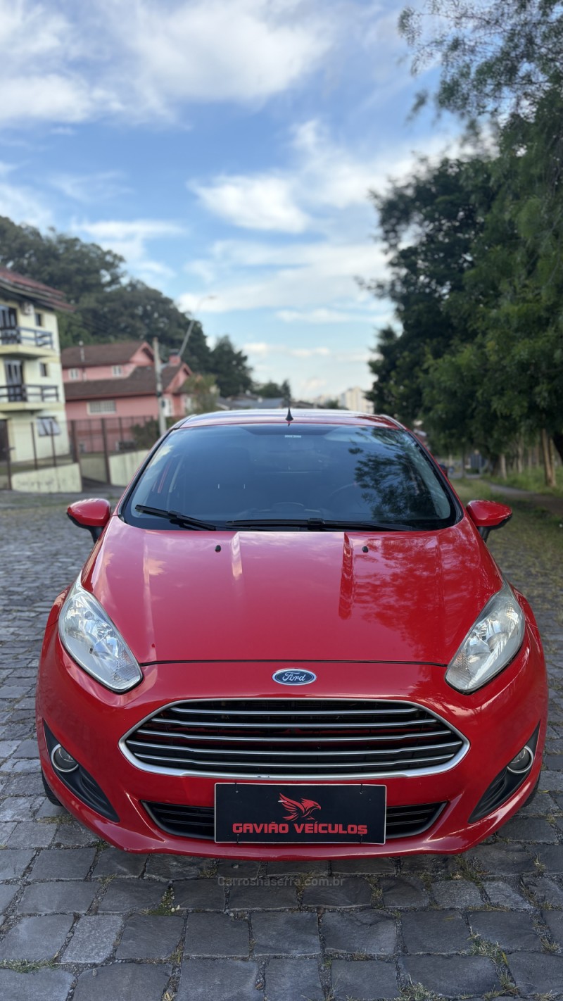 FIESTA 1.6 SE SEDAN 16V FLEX 4P MANUAL - 2015 - CAXIAS DO SUL
