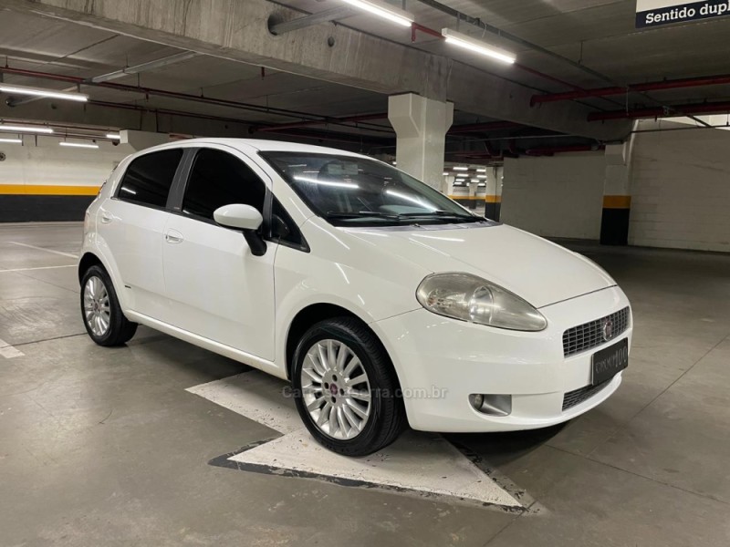 PUNTO 1.4 ELX 8V FLEX 4P MANUAL - 2010 - CAXIAS DO SUL