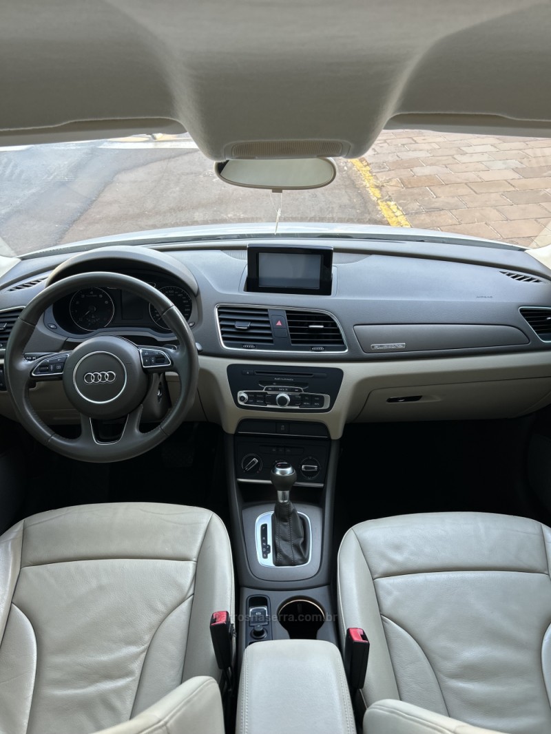 Q3 2.0 TFSI AMBIENTE QUATTRO 4P GASOLINA S TRONIC - 2013 - CARAZINHO