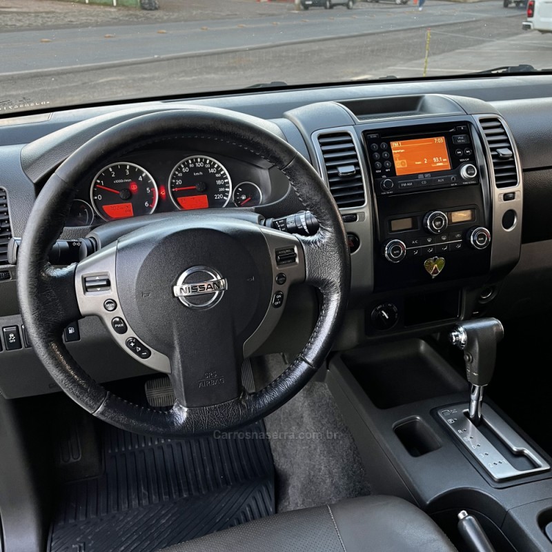 FRONTIER 2.5 SL 10 ANOS 4X4 CD TURBO ELETRONIC DIESEL 4P AUTOMÁTICO - 2013 - VACARIA