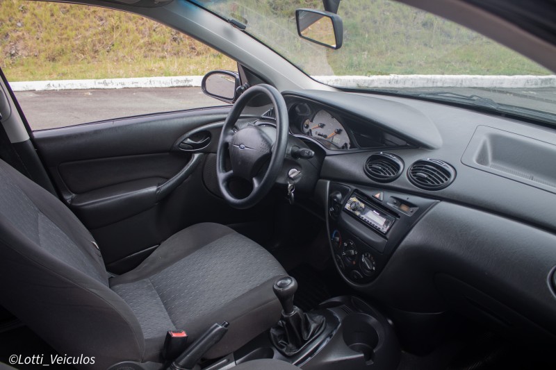 FOCUS 1.6 SE PLUS 16V FLEX 4P MANUAL - 2007 - FARROUPILHA