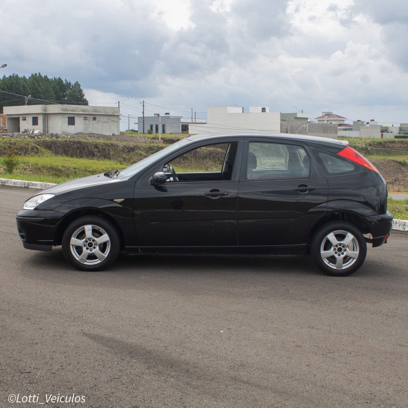 FOCUS 1.6 SE PLUS 16V FLEX 4P MANUAL - 2007 - FARROUPILHA