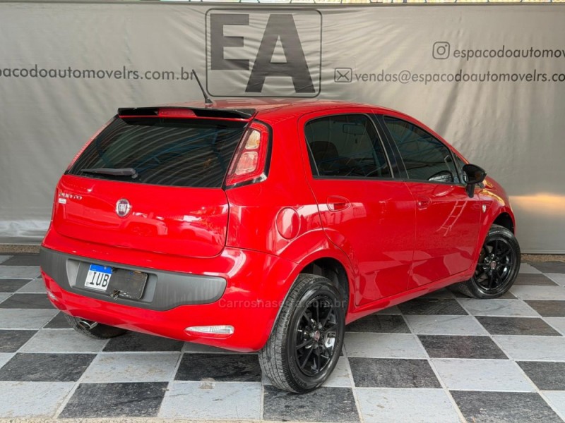 PUNTO 1.4 ATTRACTIVE ITALIA 8V FLEX 4P MANUAL - 2013 - NOVA PRATA
