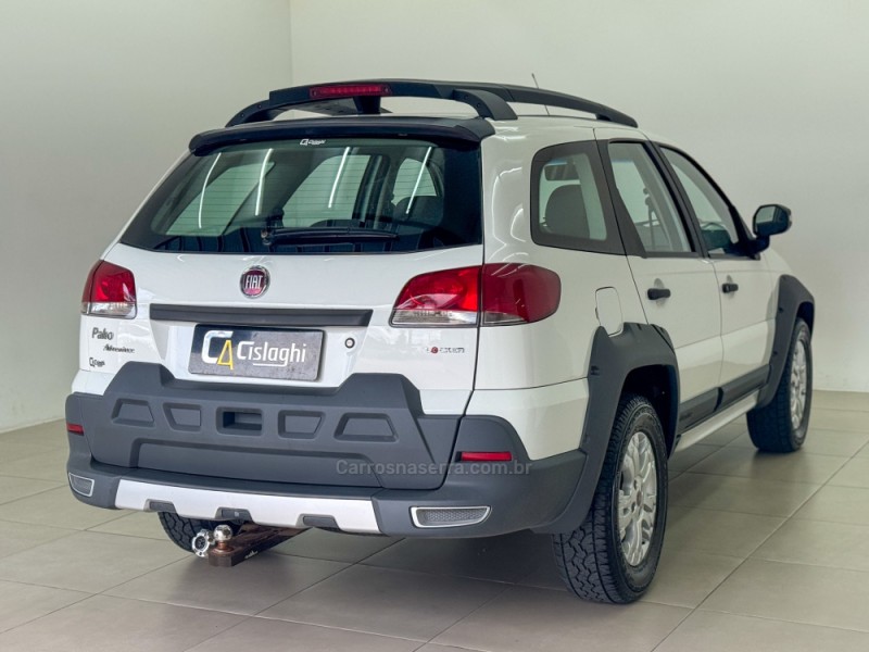 PALIO 1.8 MPI ADVENTURE LOCKER WEEKEND 8V FLEX 4P MANUAL - 2010 - CARLOS BARBOSA