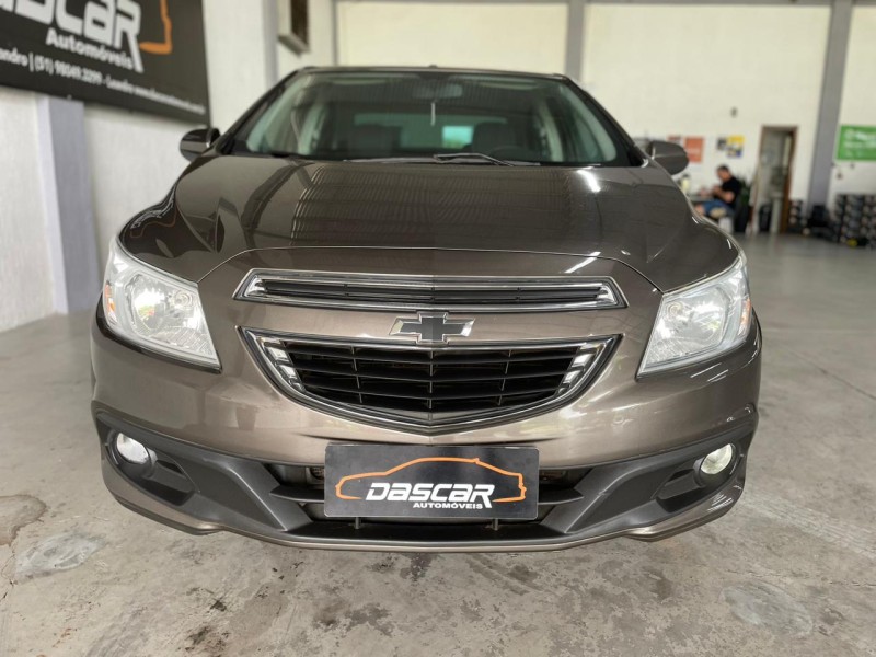 PRISMA 1.0 MPFI LT 8V FLEX 4P MANUAL - 2014 - BOM PRINCíPIO