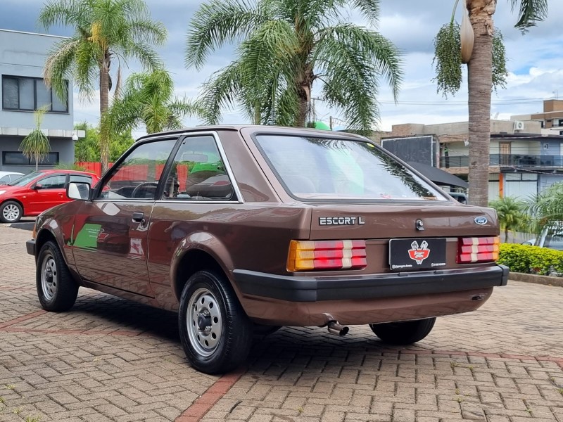 ESCORT 1.6 L 8V GASOLINA 2P MANUAL - 1985 - TEUTôNIA