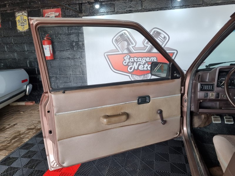 ESCORT 1.6 L 8V GASOLINA 2P MANUAL - 1985 - TEUTôNIA